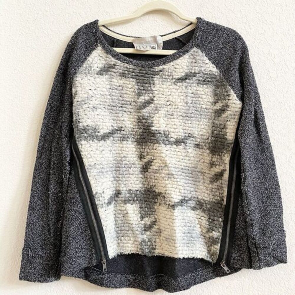 Dolan Sweater Women's Small Black Cream Grey‎ Wool Pullover Made in Los Angeles